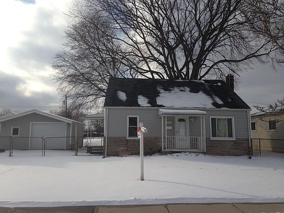 3rd image of 23535 Lawson Ave