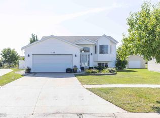 1243 Diversion Dr, West Fargo, ND 58078