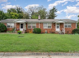 411 Lee St #413, Statesville, NC 28677