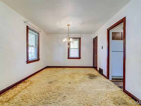 4th image of 2935 Hilleman Ave
