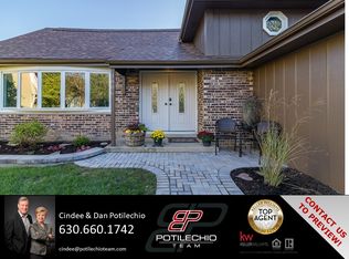 1806 Cliffside Ct, Naperville, IL 60565