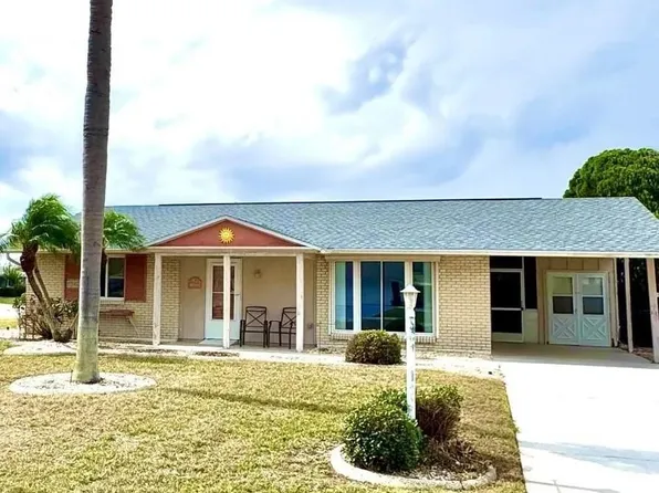 1515 Arrowhead Dr, Sun City Center, FL 33573