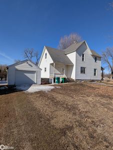208 3rd Ave W, Thompson, IA, 50478