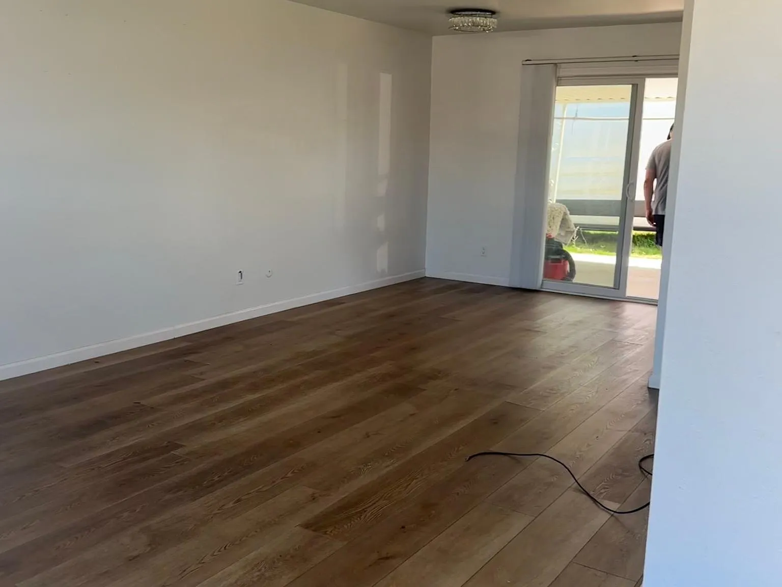 2 bed, 744 sqft, $3,000 — Photo 2