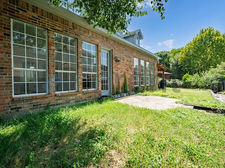4509 Brittany Dr — Photo 48