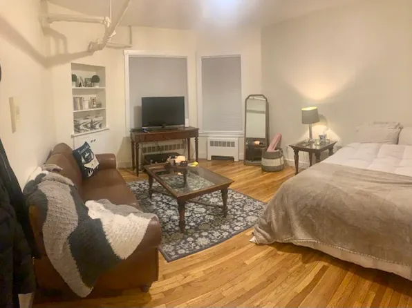295 Newbury St APT 2, Boston, MA 02115