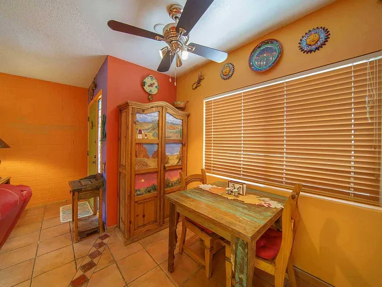103 W Calle Del Ano #103 — Photo 4
