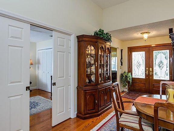 4th image of 1001 Blue Heron Ct