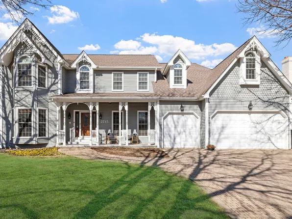 2715 Wendy Dr, Naperville, IL 60565