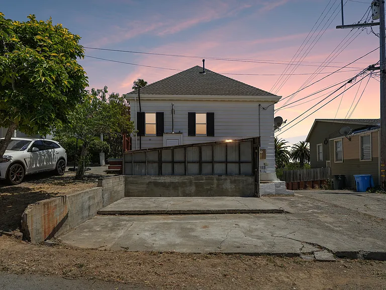 517 Branciforte St — Photo 46