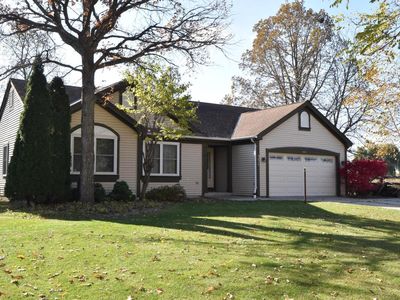 351 East Quail RUN, Oak Creek, WI, 53154