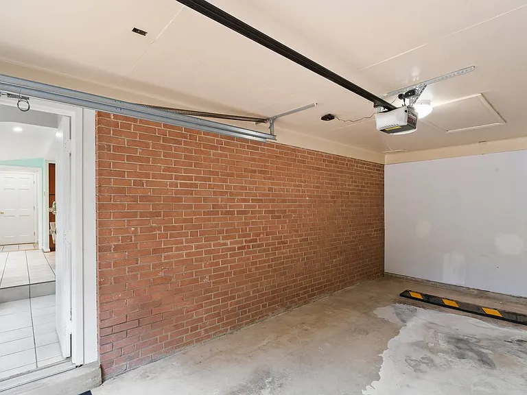 5002 Wenruth Pl — Photo 36