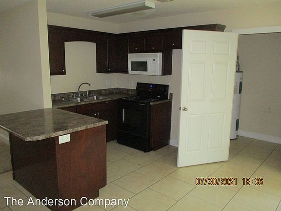 2nd image of 117 Laurelwood Ct
