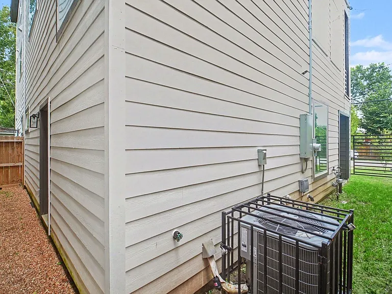 4310 Alice St — Photo 25