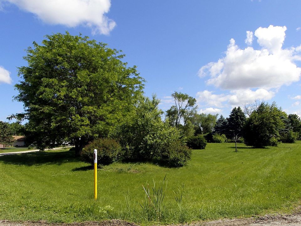 1st image of 7703 La Montee Dr