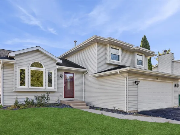 1424 Phoenix Ln, Joliet, IL 60431