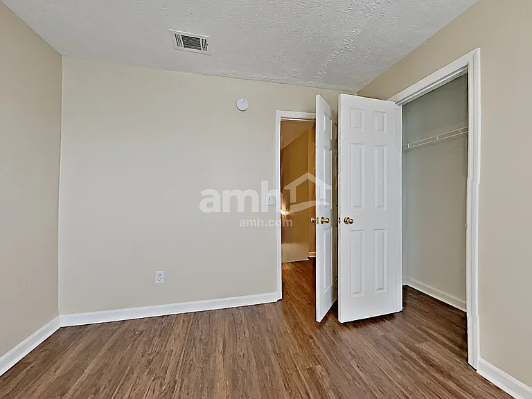 221 Scarlet Ridge Ct — Photo 13