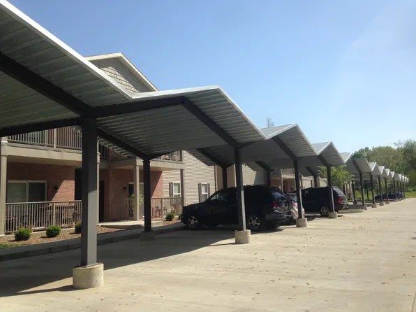 Weinbach Manor Apartments, 2015 N Weinbach Ave #C32bdf9e3, Evansville, IN 47711