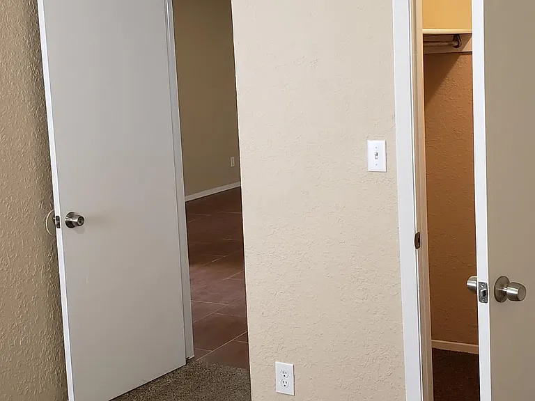 10431 Shannon Pl — Photo 12