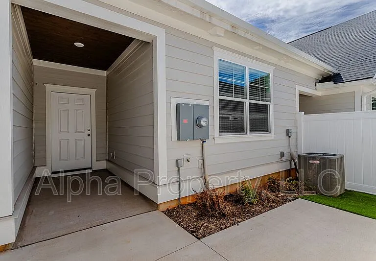 18 Alderly Way — Photo 23