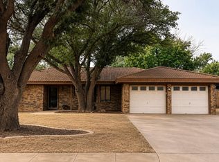 1706 E Carter Dr, Brownfield, TX 79316