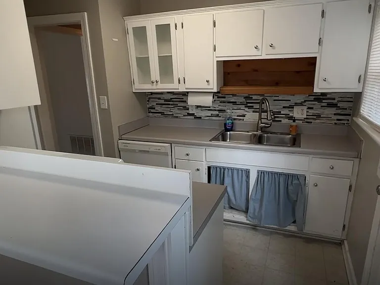 413 Shades Ave — Photo 4