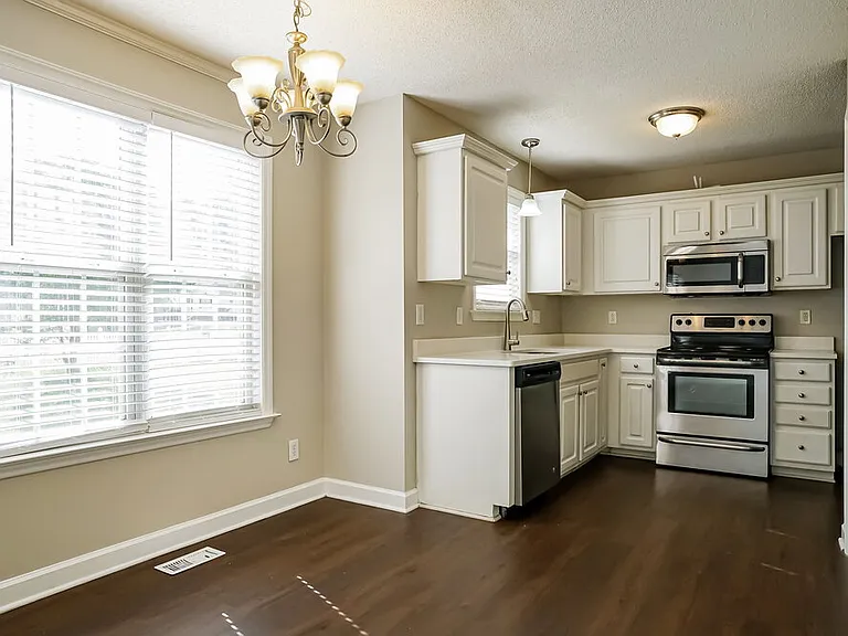 102 Westwood Pl — Photo 8