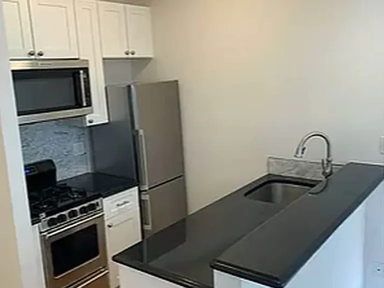 423 E 83rd St #2G — Photo 7