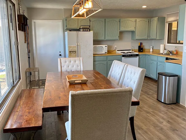 5731 S Shore Dr — Photo 9