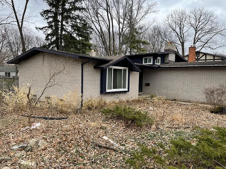 3533 Frederick Dr — Photo 2