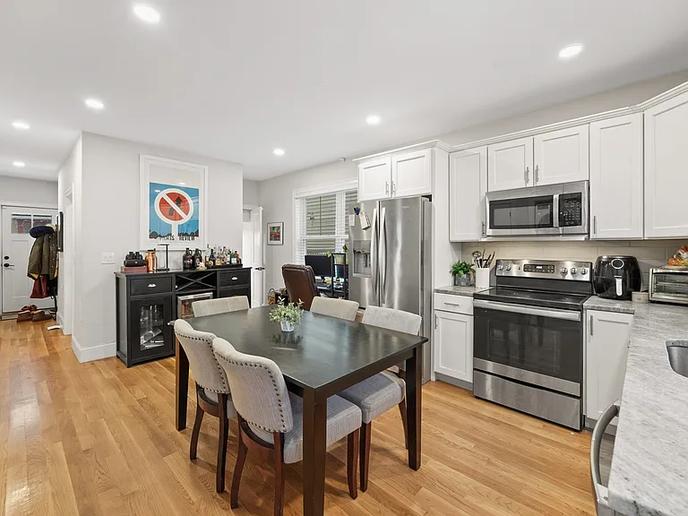 22 Henderson St #1 — Photo 14