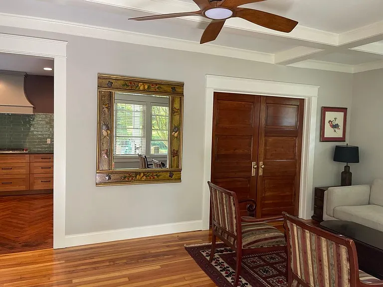 350 S French Broad Ave — Photo 5