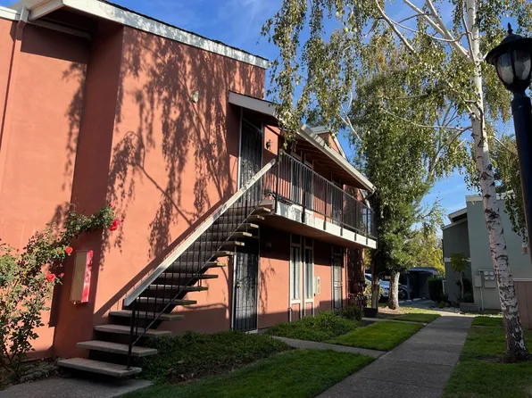 3702 W Benjamin Holt Dr APT 20, Stockton, CA 95219