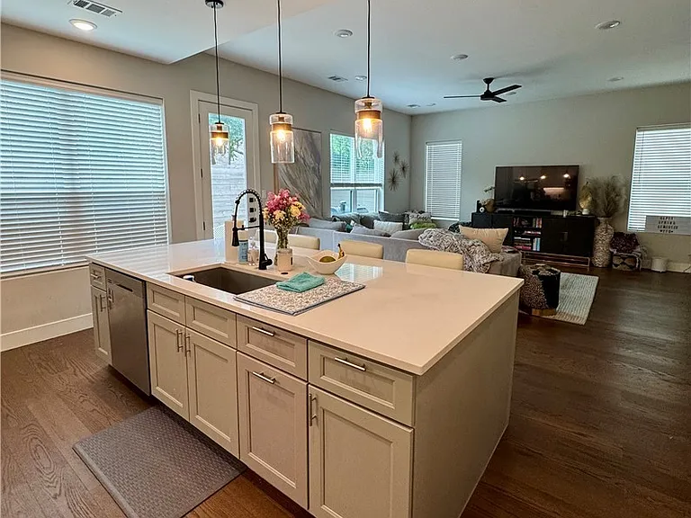 270 Estates Cir — Photo 9