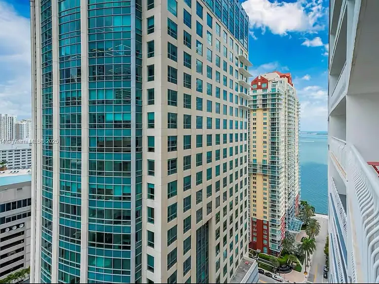 1200 Brickell Bay Dr #3220 — Photo 49