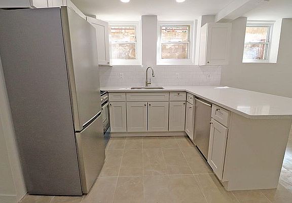 4th image of 41-31 60th St