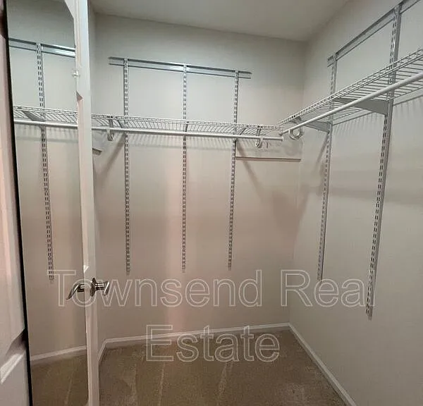 303 Wagoner Dr — Photo 15