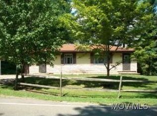 6923 Veto Rd, Belpre, OH 45714