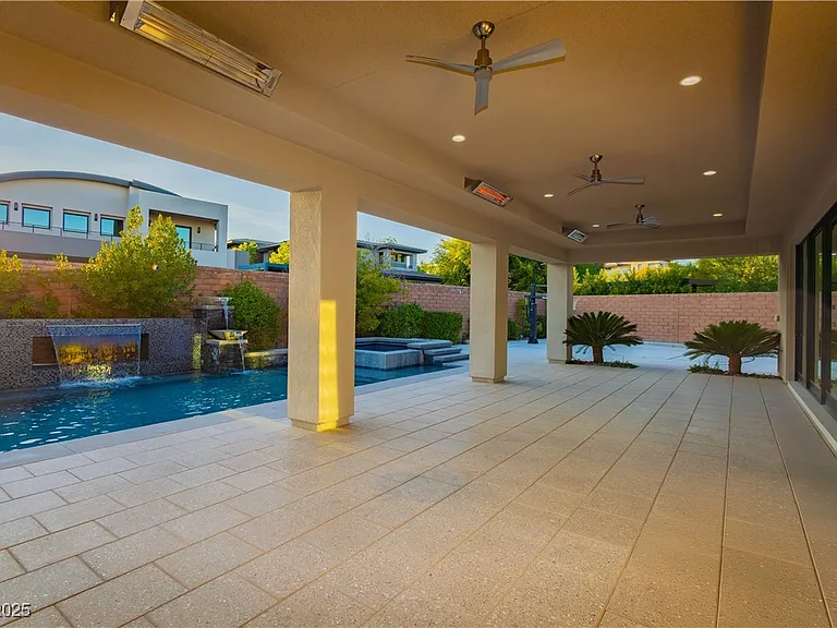 94 Glade Hollow Dr — Photo 35