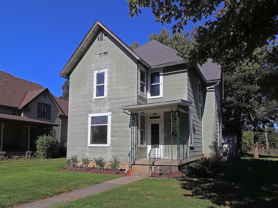 1st image of 356 W Main St