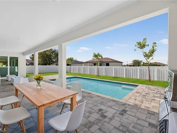1011 NW 9th St, Cape Coral, FL 33993
