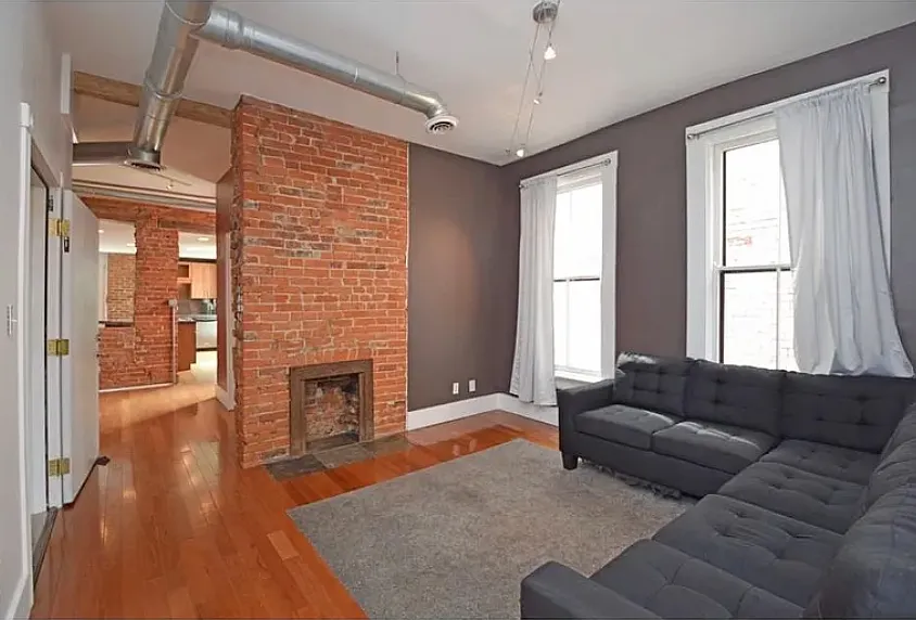 Building Photo - 818 Greer St #2