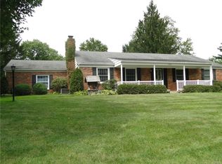 3301 Fair Oaks Dr, Dayton, OH 45434