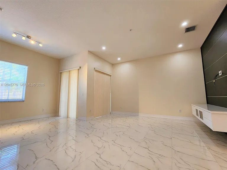4405 SW 160th Ave #204 — Photo 10