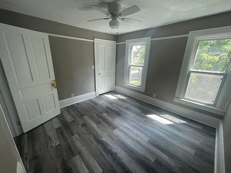 1211 Otter Ave — Photo 7