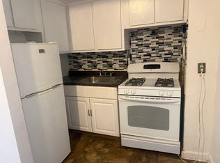 1 N Long Beach Ave #1, Freeport, NY 11520