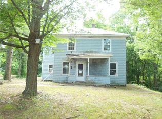 1069 Greenwich Ave, Warwick, RI 02886