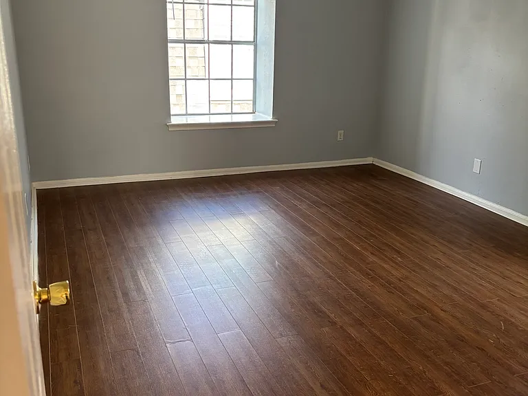 3730 Fairfield Ave #205 — Photo 19