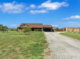 101 Hawk Ridge Rd, Decatur, TX 76234