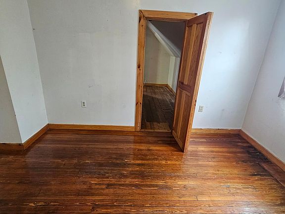5th image of 205 West St Unit 3